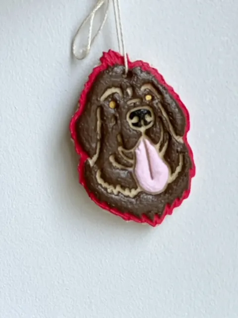 how to make easy DIY dog ornaments for the Christmas tree or gifts